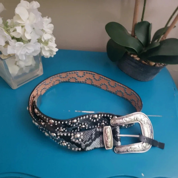 Brand New Guess Python Studded Belt - Picture 1 of 2